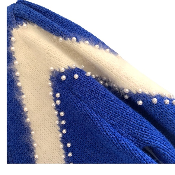 Angenie Vintage 1980's Sweater Blue Acrylic White Angora Pearl Trim Size Small - Picture 3 of 10
